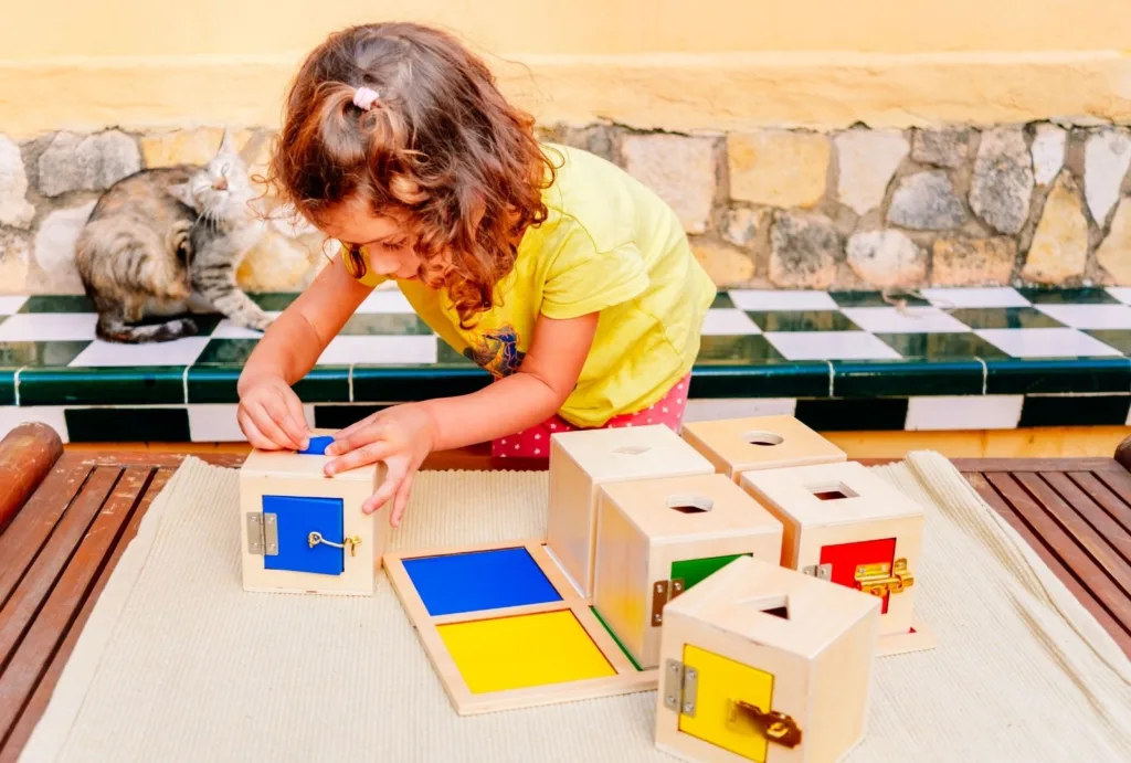 Reggio Emilia vs Montessori: Are They the Same Thing? 7 Montessori Reggio Approach Wooden Toys Toddler 22 1