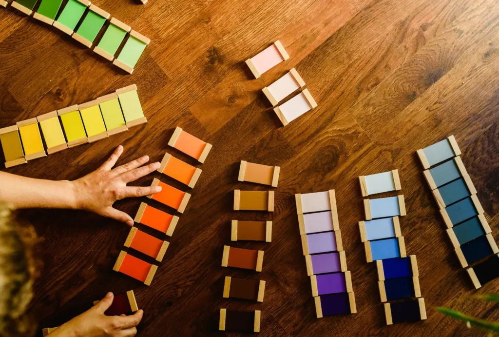 Reggio Emilia vs Montessori: Are They the Same Thing? 9 Montessori Reggio Approach Wooden Toys Toddler 31 1