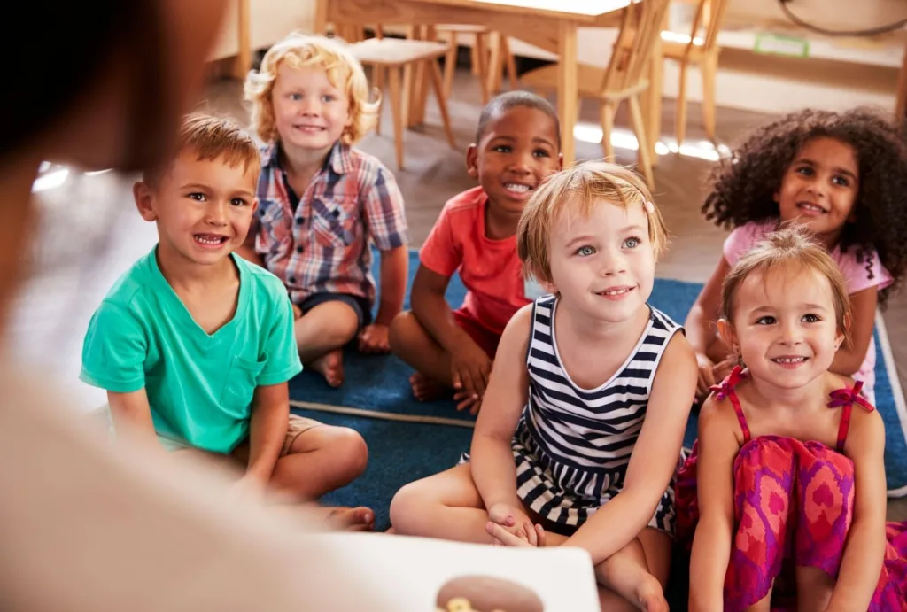 Reggio Emilia vs Montessori: Are They the Same Thing? 11 Montessori Reggio Approach Wooden Toys Toddler 41 1