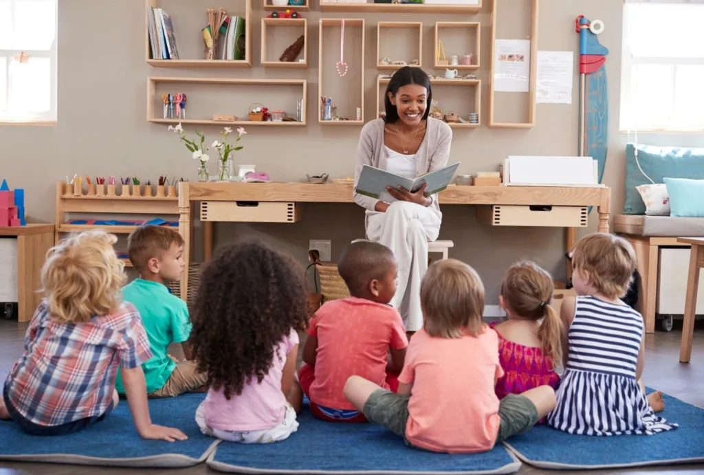 Reggio Emilia vs Montessori: Are They the Same Thing? 10 Montessori Reggio Approach Wooden Toys Toddler 42 1