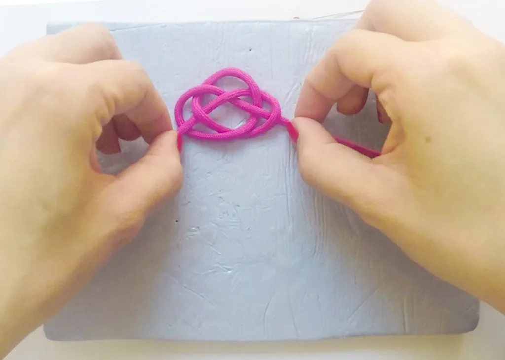 How to tie a Cloud knot_Art sprouts