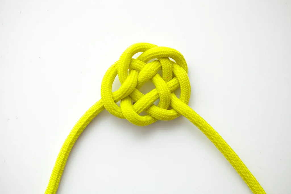 how to tie a Cloud chinese knot_Art Sprouts