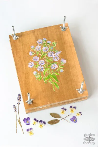 How to Make a Homemade Flower Press Step 7