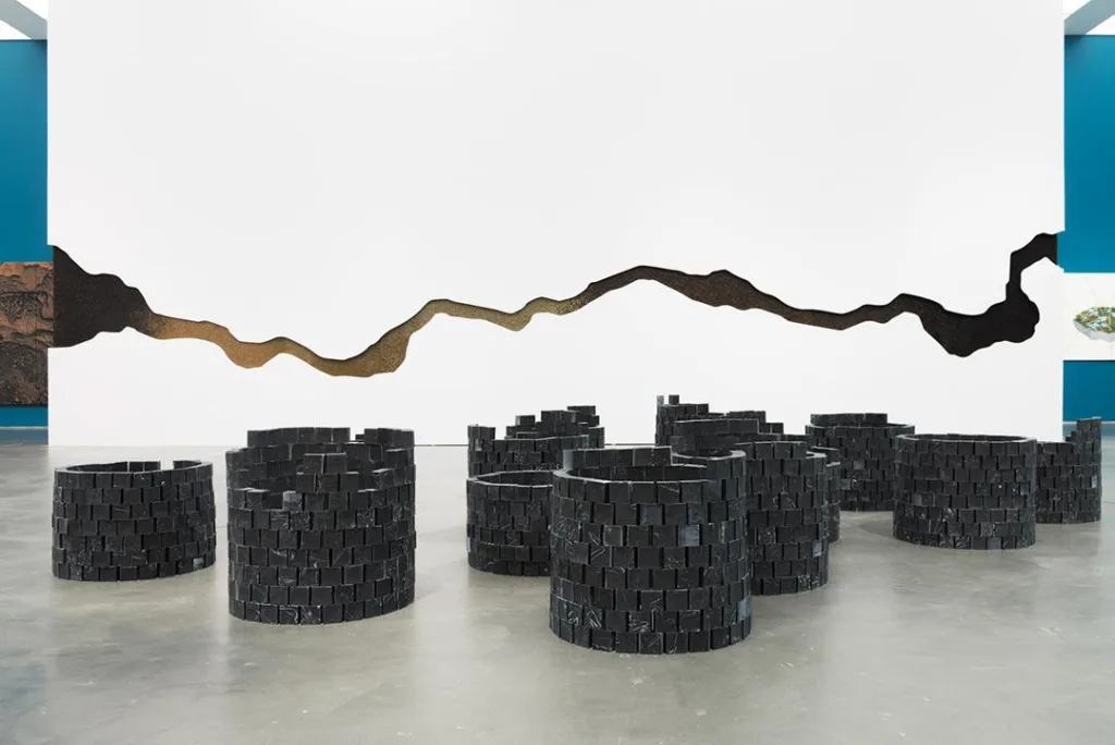 What is Environmental Art? 7 Iconic Environmental Artworks You Should Know About 10 ONMAIN3 0